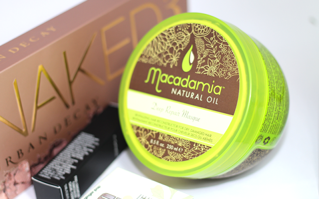 Macadamia oil mask